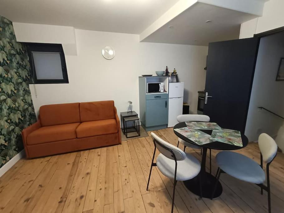 Charmante Maison De Ville Les 2B46 カオール エクステリア 写真